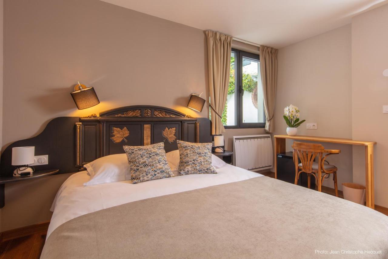 Les Patios Bed and Breakfast Lens Eksteriør billede