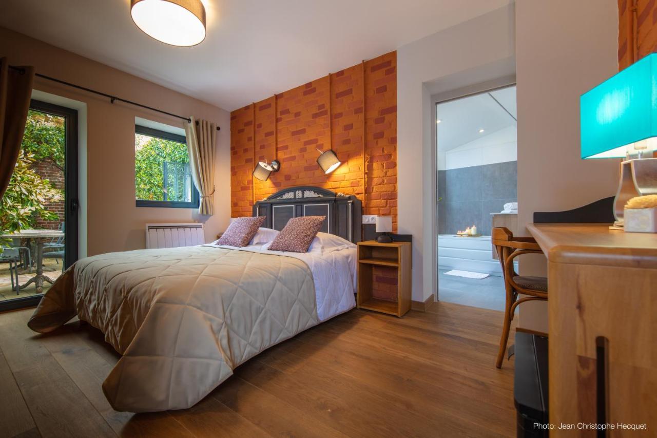 Les Patios Bed and Breakfast Lens Eksteriør billede